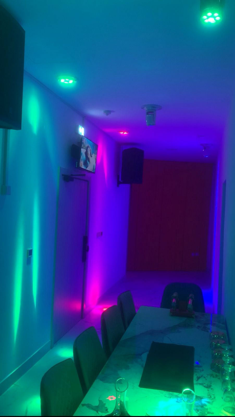 Lounge Image 1