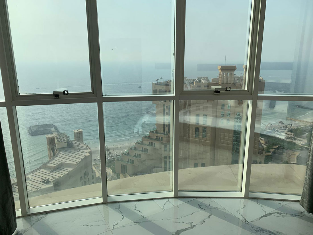 Four-bedroom-penthouse-for-8-people-with-DJ-lounge6