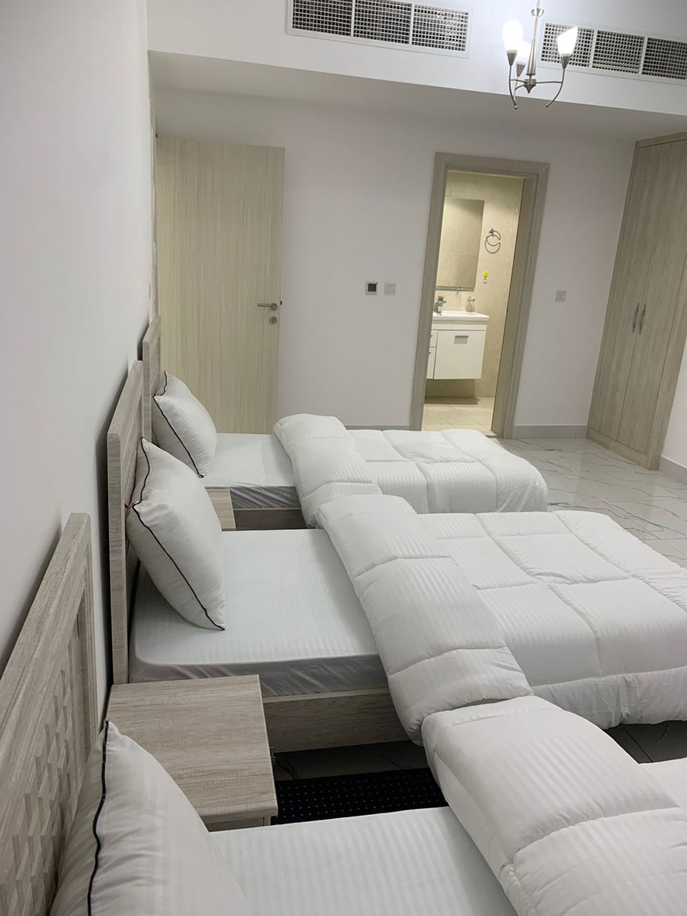 Triple-Room-with-City-View2