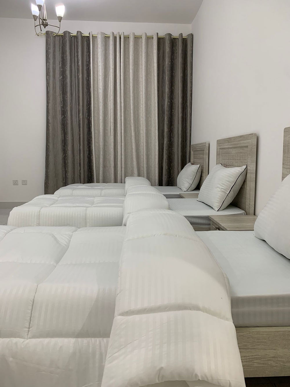 Triple-Room-with-City-View3